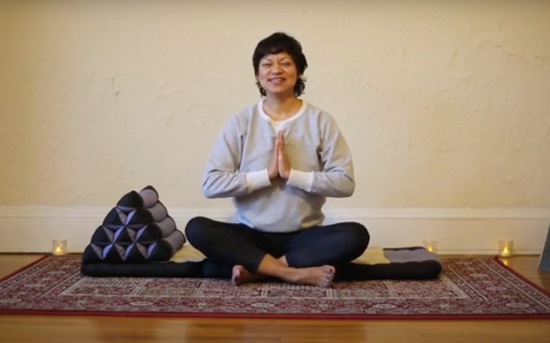 Family Yoga with Luz Emma Cañas